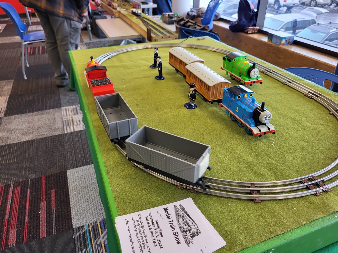 Model Train displayed at All Pikes Peak makes